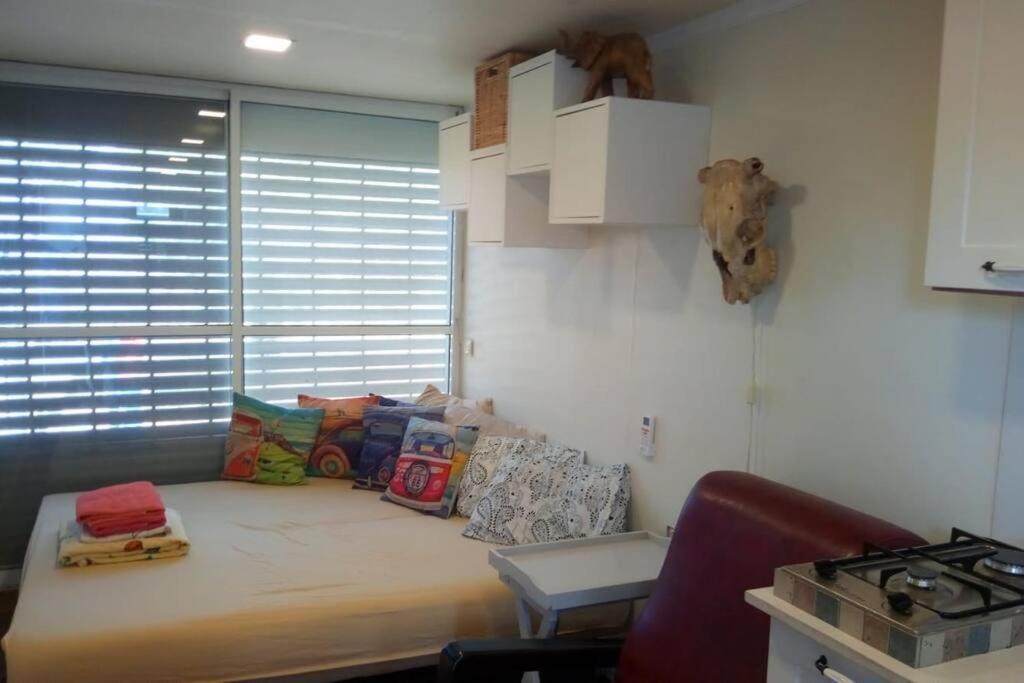 Luxury Caravan Truck In The Golan Heights Bruchim Qela' Alon Exteriör bild